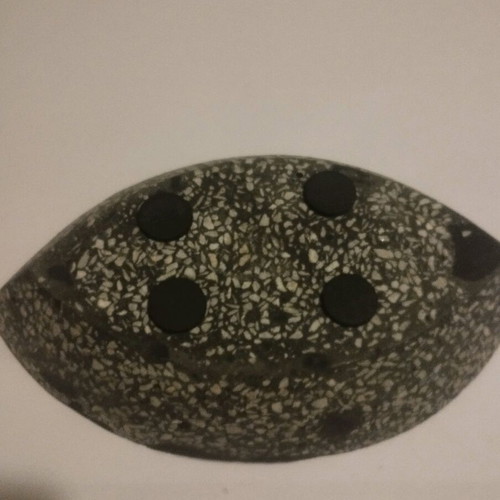 Decorative cement and pebble tealight holders set of 2 like new