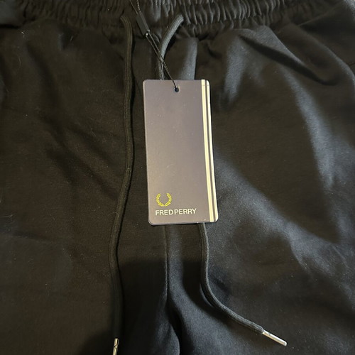 Fred Perry men's shorts new, size Large, black