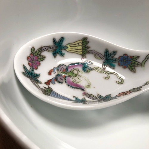 Vintage Chinese porcelain bowl and spoon like new