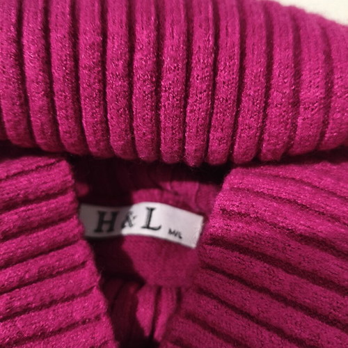 Oversized knitted turtleneck sweater with pockets H&L magenta like new, size M/L