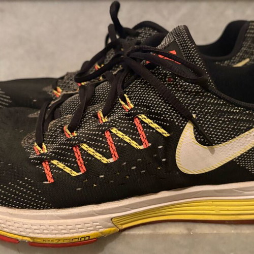 Nike Vomero 10 Limited Edition athletic shoes used, size 46, black