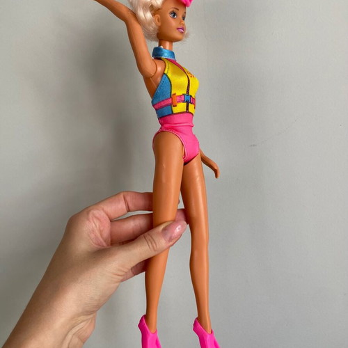 Hasbro Sindy Swimming Scuba Diver doll 1993 used