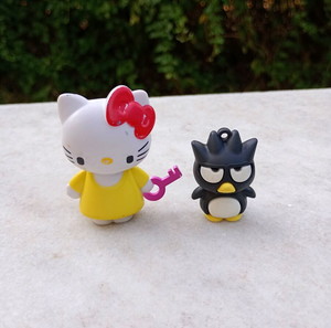 Συλλεκτική φιγούρα Hello Kitty + δώρο charm