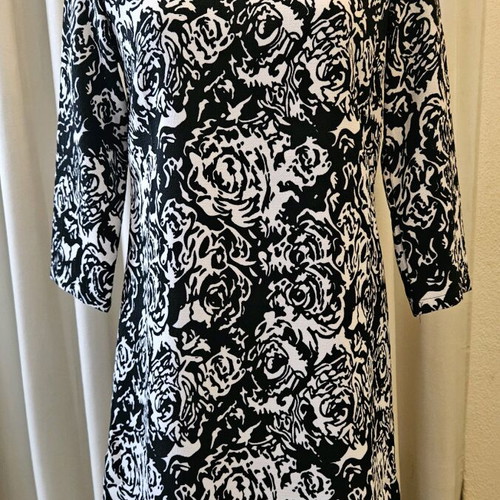 Sweet Miss black and white midi dress size S like new