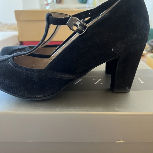 Suede T-strap pumps, size 37, black