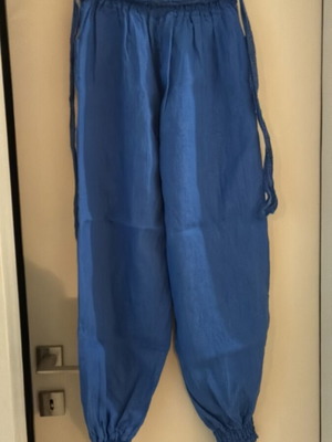 Blue pants with elastic waist