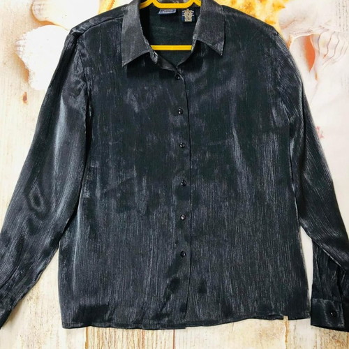 Laura Scott shirt like new, size L, black