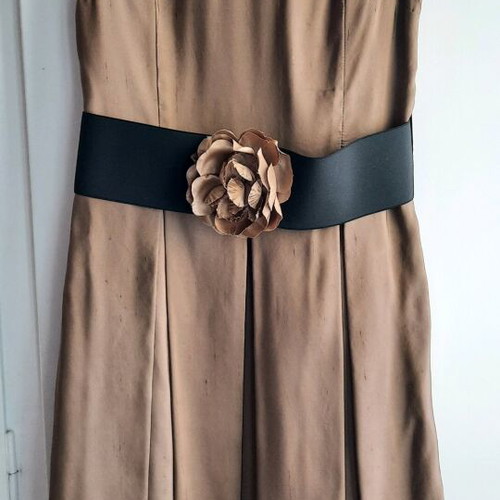 Rococo silk dress with 6 different looks, size L, brown