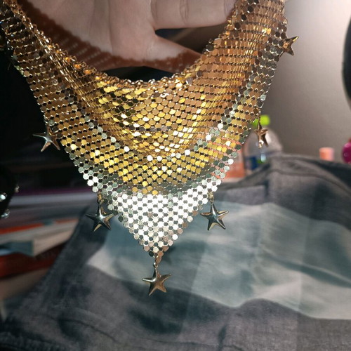 Necklace with stars like new, gold color