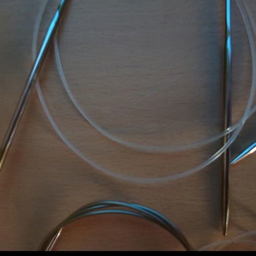 Circular knitting needles like new, pack of 11 pieces