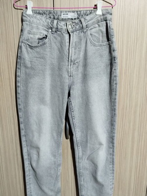 Mom jean Bershka gray like new size 36