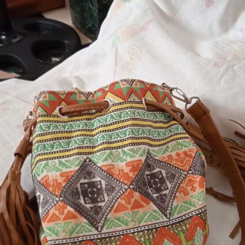 Shoulder bag fabric multicolor used with adjustable strap