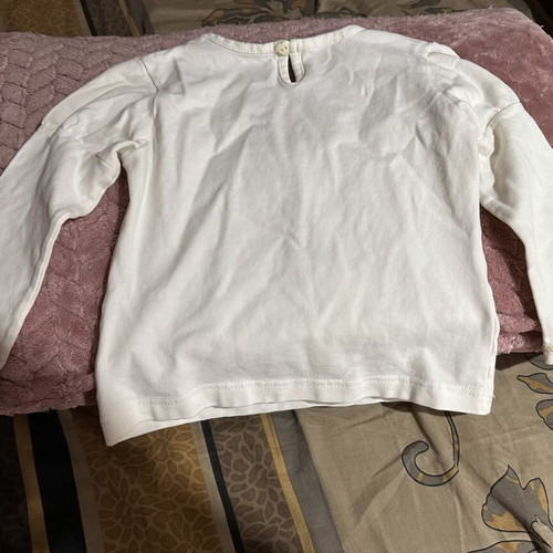 Girls' t-shirt with cat, like new, 2 years old