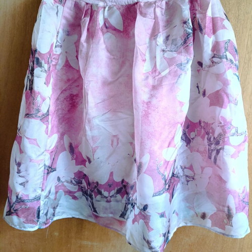 Spring floral skirt with lining, size large, like new, pink and white