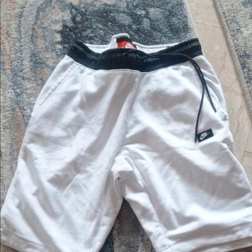 Nike shorts like new, black and white, size M