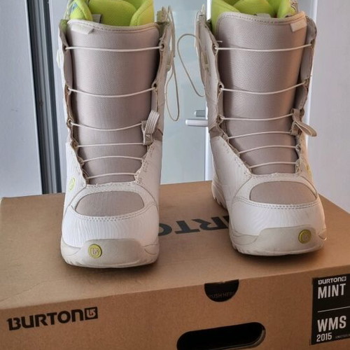 Burton snowboard boots like new, size 37