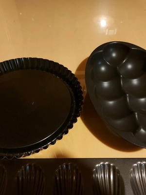 Bakeware for various sweets like new