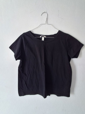 H&M Basic Black T-Shirt Size S