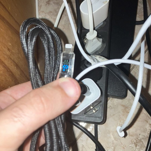 Lightning Charging Cable for iPhone with Digital Power Display, 1 Meter