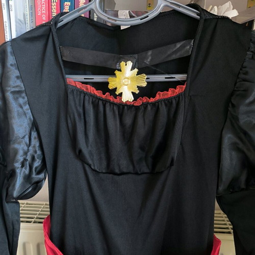 Vampire costume for girl like new size 14