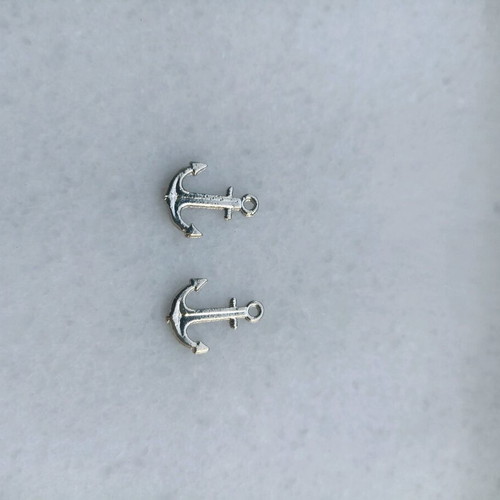 Metal anchor hangers pack of 37 pieces