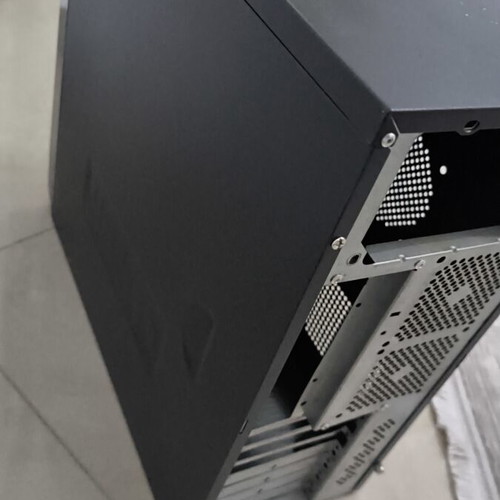 Asus Vento A8 ATX Mid-Tower PC Case used
