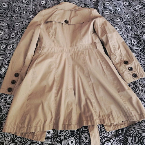 Beige trench coat with belt Pull & Bear like new