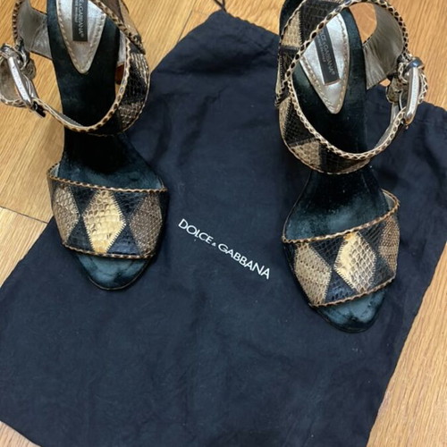 Dolce & Gabbana leather high-heeled sandals like new, black beige