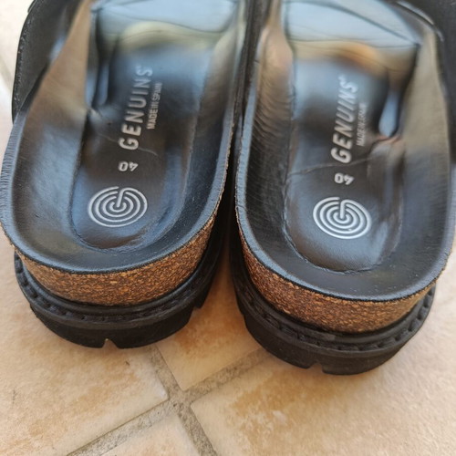 Genuins sandals black size 40 like new