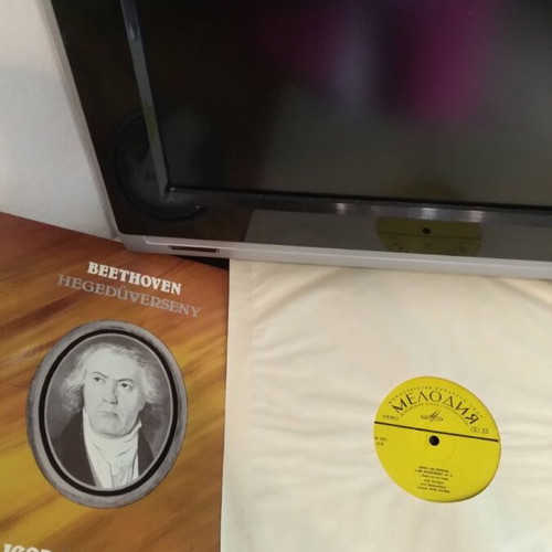 Vinyl records like new, pack of 3, Beethoven and Tchaikovsky classical music