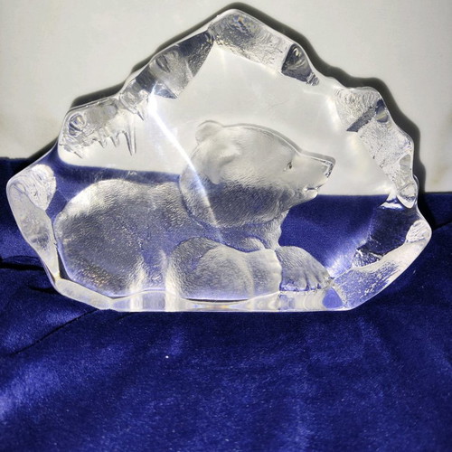 Mats Jonasson crystal used with artist signature