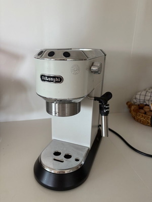 Καφετιέρα espresso μεταχειρισμένη, για αλεσμένο καφέ και καψούλες