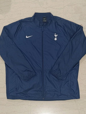 Tottenham Nike 2020 XXL Windbreaker Jacket like new
