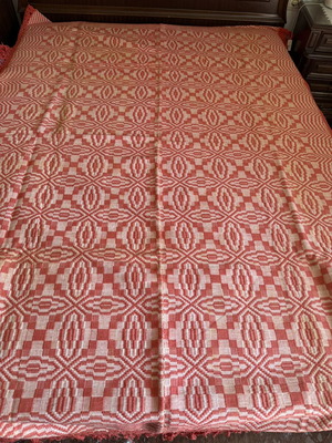 Traditional woven quilt like new 2.20 x 1.60