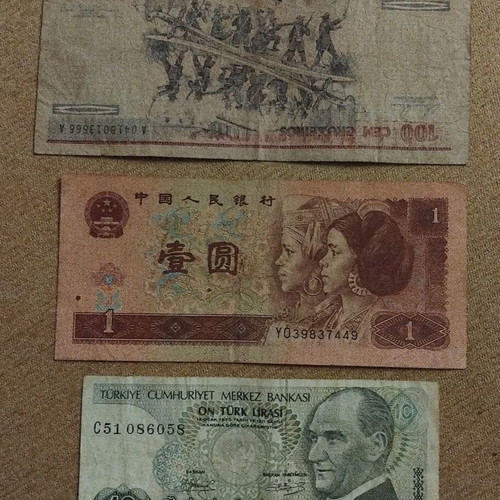 Foreign banknotes used, set of 3, rare