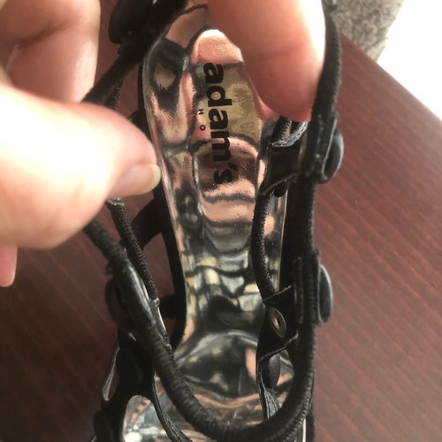 Adams Shoes black sandals size 37 like new