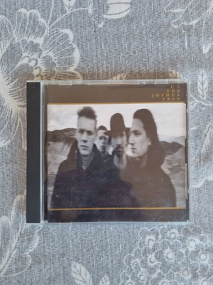 U2 The Joshua Tree CD like new, classic rock album