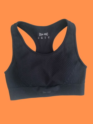 USA Pro sports bra like new, medium size, black