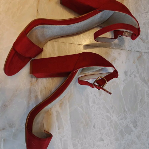 Red suede-style sandals like new, size 41