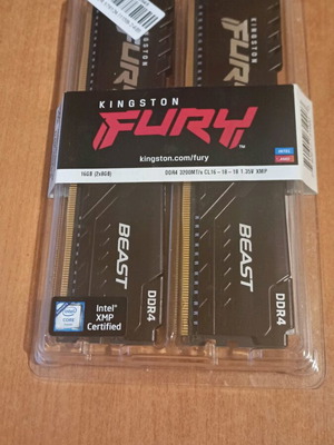 Kingston FURY Beast 16GB (2x8GB) DDR4 3200MHz καινούργιες