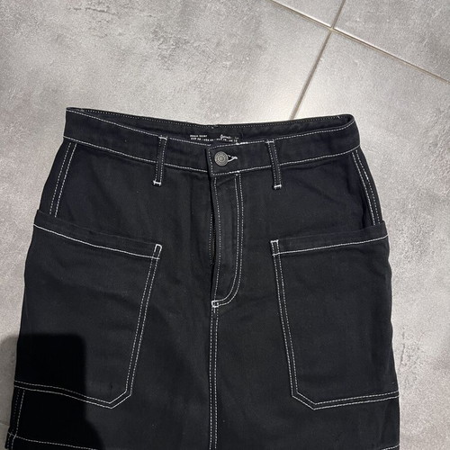 Black denim skirt Stradivarius like new with white seams