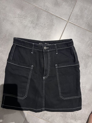 Black denim skirt Stradivarius like new with white seams