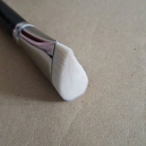Chanel contour brush used n°15 Dior for makeup