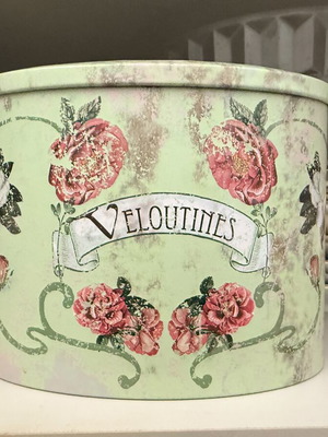 Vintage γαλλικό μεταλλικό κουτί Comptoir de Famille Veloutines σαν καινούργιο