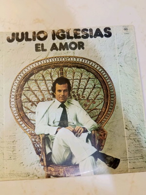 Julio Iglesias El Amor vinyl used, good condition