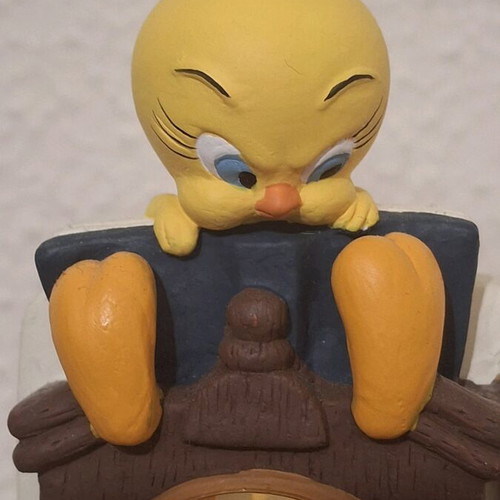 Vintage Tweety & Sylvester Looney Tunes clock like new, tabletop, analog