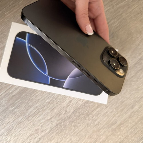 Apple iPhone 16 Pro 128GB, black