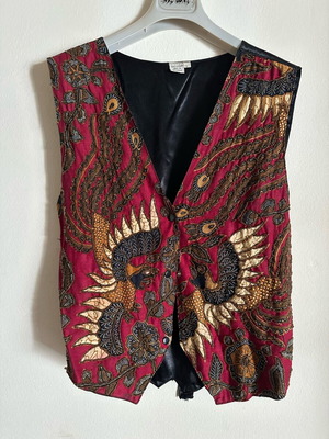 Vintage women's vest like new with embroidery and beads
