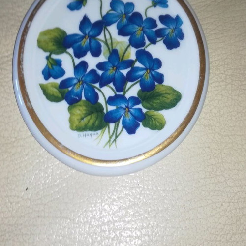 Decorative wall plates used, German porcelain set