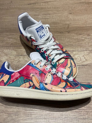 Adidas Stan Smith Limited Edition like new, size 38 2/3 multicolor sneakers